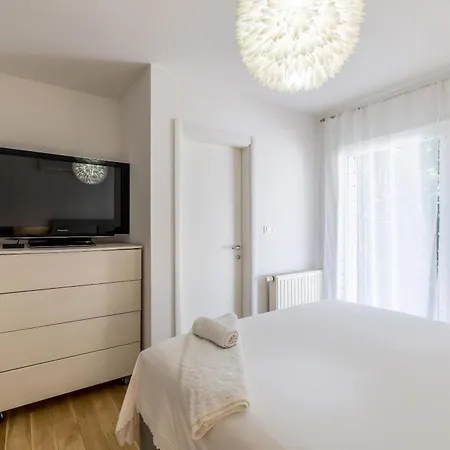 M Villa Tugare
