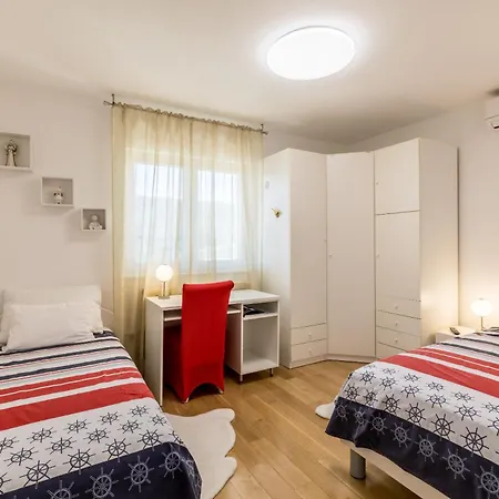 Villa M